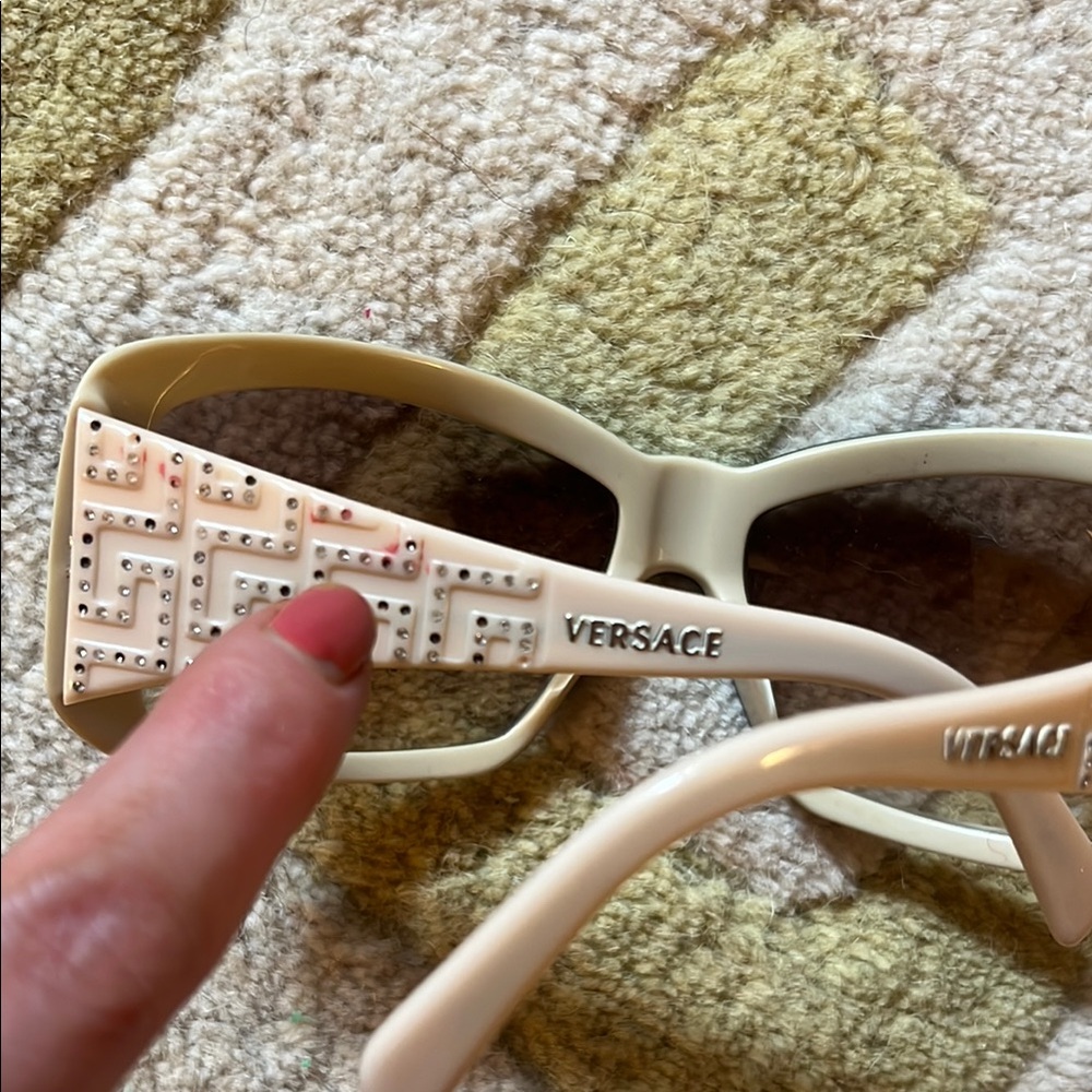 Versace Mod Sunglasses - Picture 3 of 4